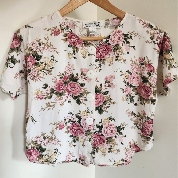 Vintage Floral Button Down Crop Top - Picture 1 of 8